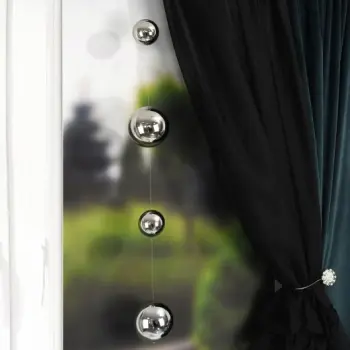 Kule srebrne 10 cm girlanda 100cm dekoracja firan